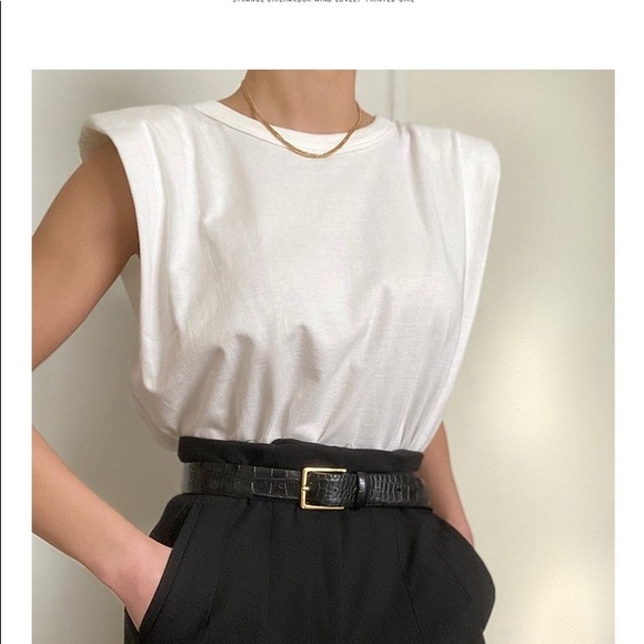 Sleeveless top - Picture 3 of 3